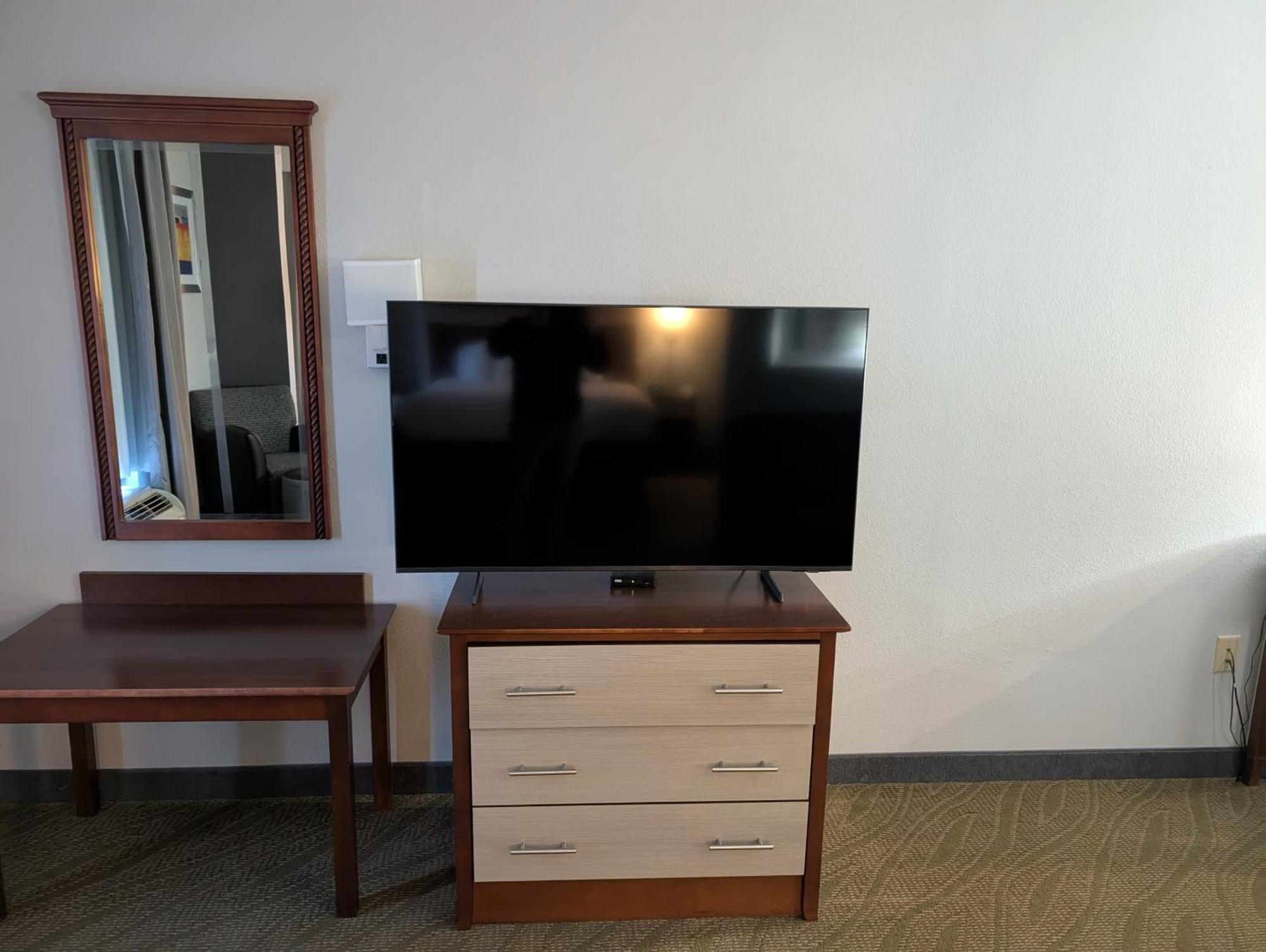 Wingate By Wyndham Chesapeake Hotel Екстериор снимка