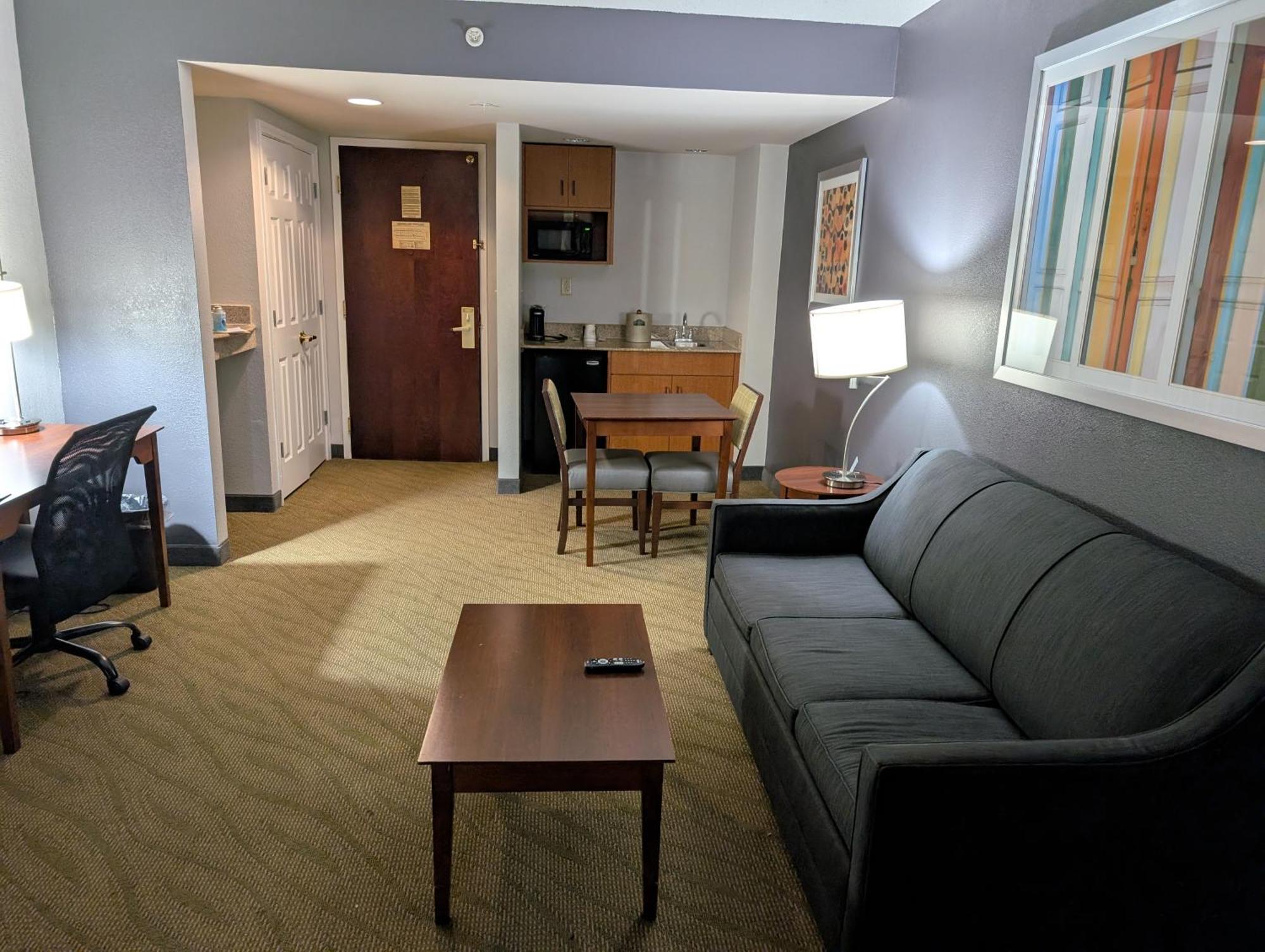 Wingate By Wyndham Chesapeake Hotel Екстериор снимка