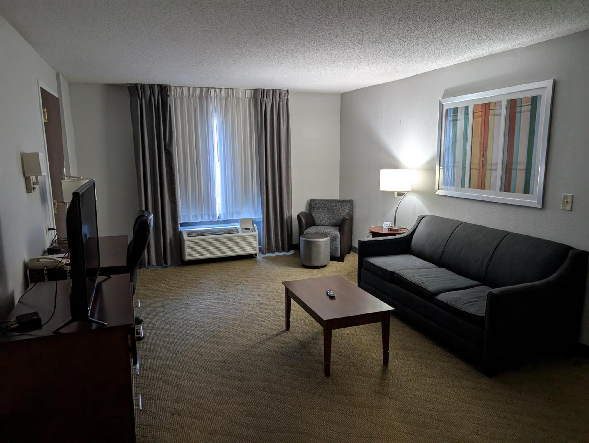 Wingate By Wyndham Chesapeake Hotel Екстериор снимка