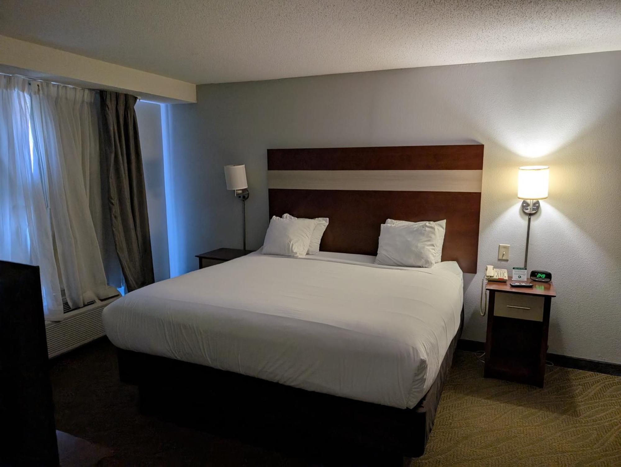 Wingate By Wyndham Chesapeake Hotel Екстериор снимка