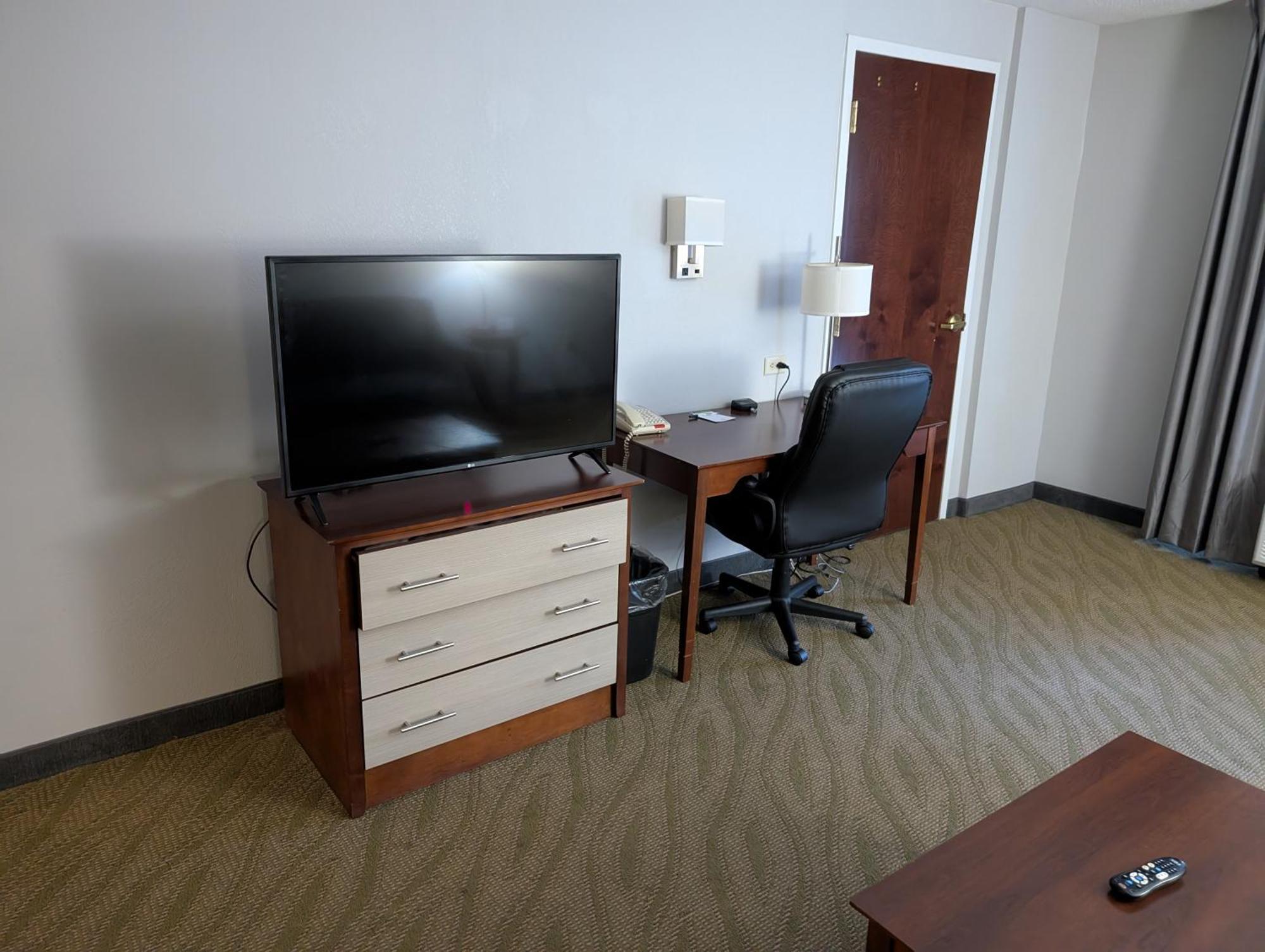 Wingate By Wyndham Chesapeake Hotel Екстериор снимка