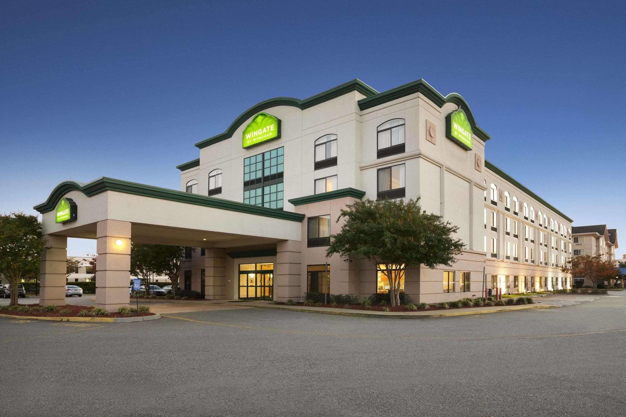 Wingate By Wyndham Chesapeake Hotel Екстериор снимка